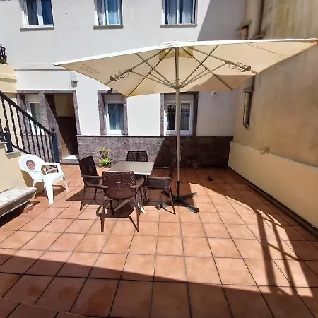 Casa O Capitan Tatil Evi Corcubión